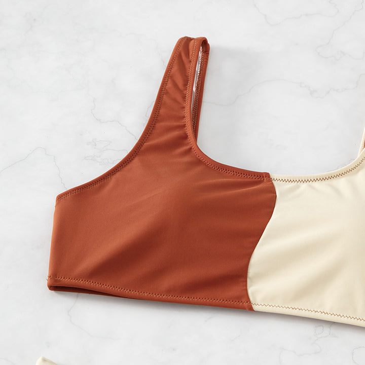 Damen Hochgeschnittenes Bikini-Set mit kontrastierenden Farbblöcken Echo Archiv