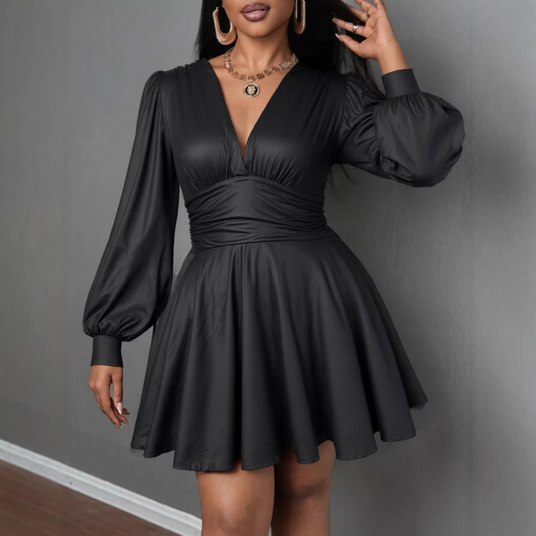 Damen elegantes Minikleid mit tiefem V-Ausschnitt und voluminösen Puffärmeln Echo Archiv