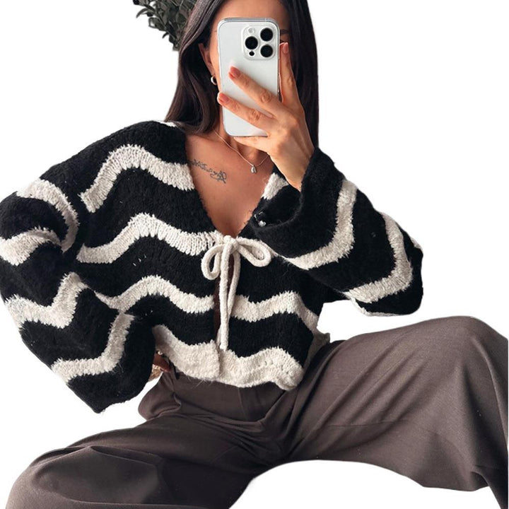 Damen Kuscheliger Kurz-Cardigan mit Zickzack-Textur, Bindeband & Oversize-Ärmeln – Veloura