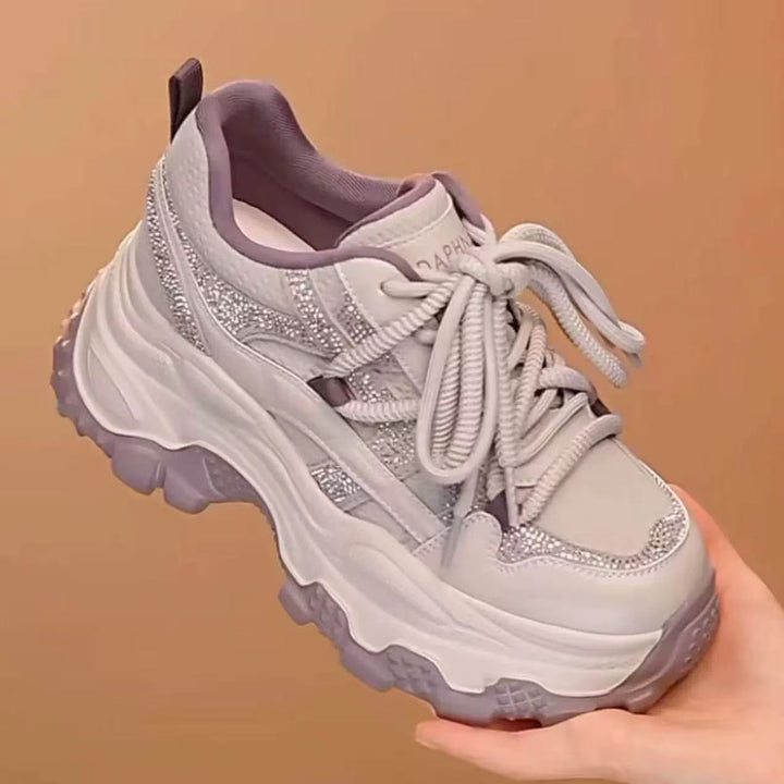 Damen Sportliche Sneakers mit auffälliger Dämpfung und glitzernden Akzenten Echo Archiv
