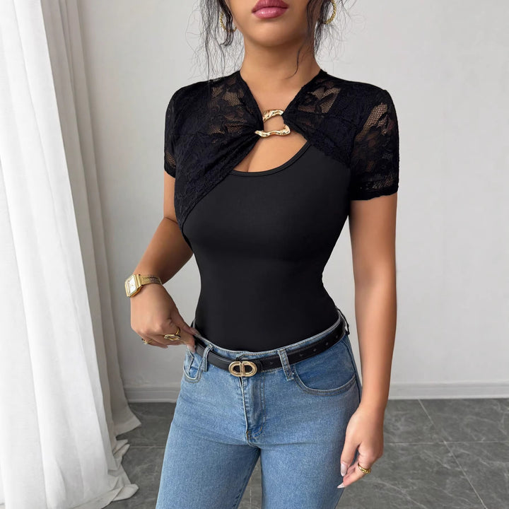 Damen nan kurzes Spitzen-Capelet mit dekorativem Metallclip und kurzen Ärmeln Echo Archiv
