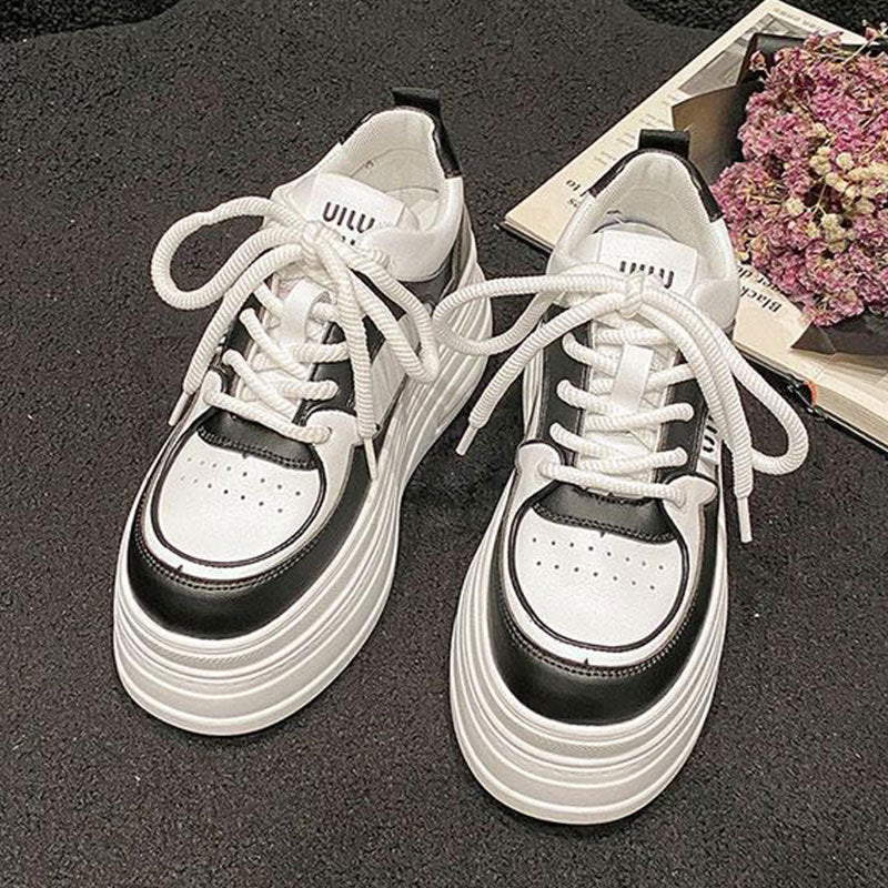 Damen Plateau Sneakers mit trendigem zweifarbigem Design und verstärkter Dämpfung Echo Archiv