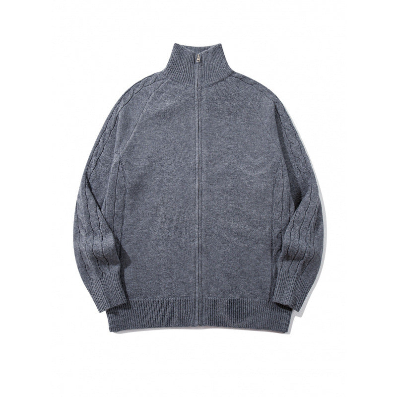 Unisex Boxy-Zip-Strickjacke mit Stehkragen, Zopfmusterärmeln und gerippten Abschlüssen Echo Archiv