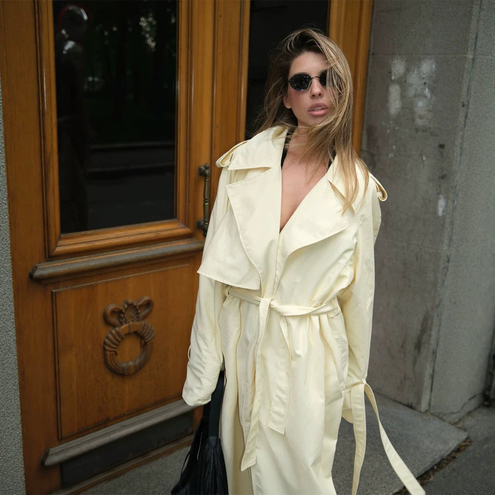 Damen Leichter Long-Trenchcoat mit Oversize-Silhouette, weitem Schalkragen und überlängerten Ärmeln Echoarchiv