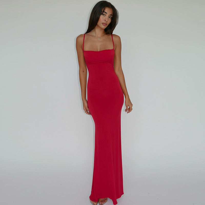 Damen Figurbetontes Langkleid mit schmalen Spaghetti-Trägern Echo Archiv