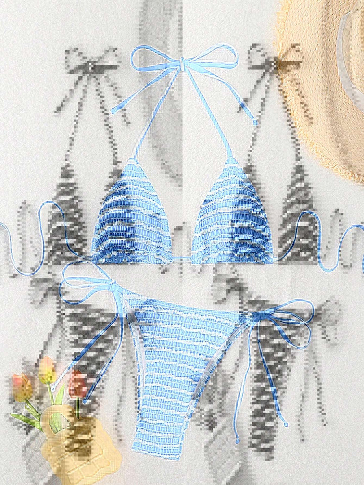 Damen Triangel-Bikini mit feinem Streifenmuster und raffinierten Bindebändern Echo Archiv
