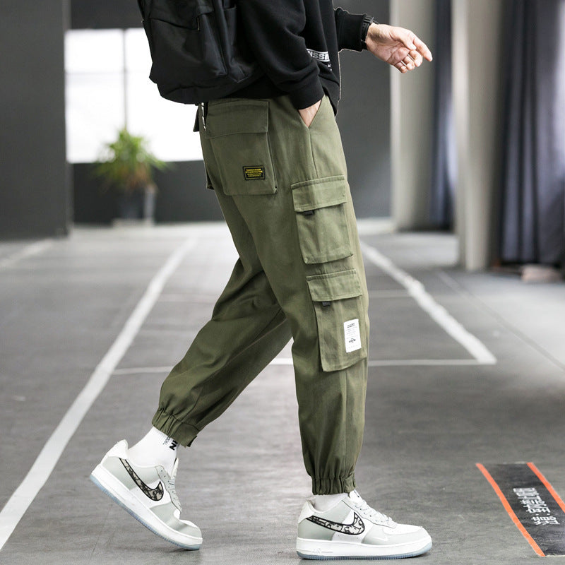 Herren nan Cargo-Joggerhose mit mehreren aufgesetzten Taschen, elastischem Bund und gekräuselten Knöcheln Echo Archiv