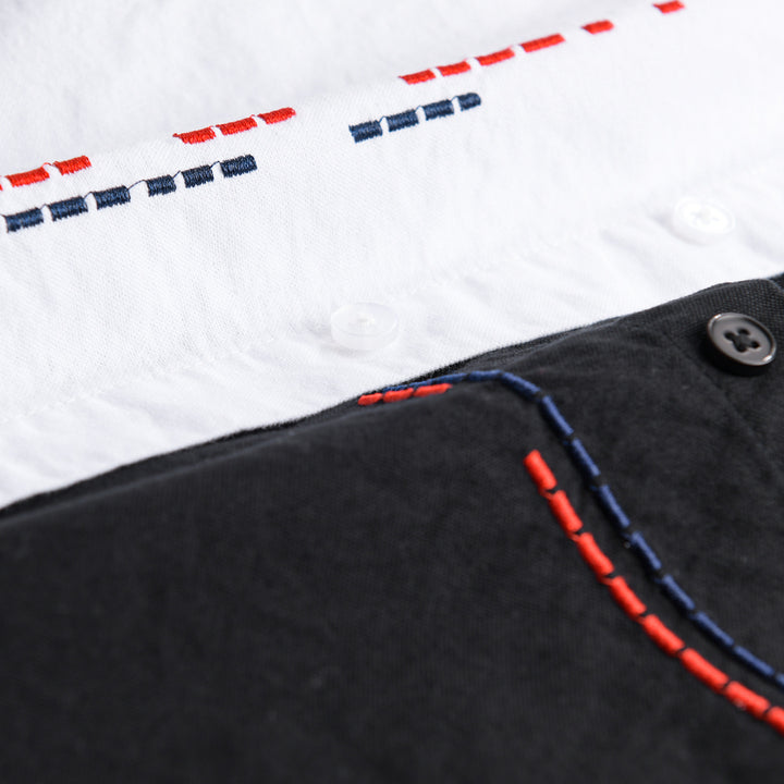Herren Hemd im Relaxed-Fit mit Brusttasche und seitlicher Zierstickerei Echoarchiv