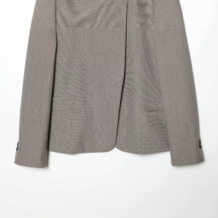 Damen Taillierter Kurzblazer mit Stehkragen und asymmetrischer Knopfleiste Echo Archiv