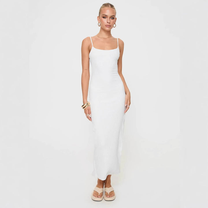 Damen Maxikleid mit schmalen Spaghettiträgern und figurumspielendem Schnitt Echo Archiv