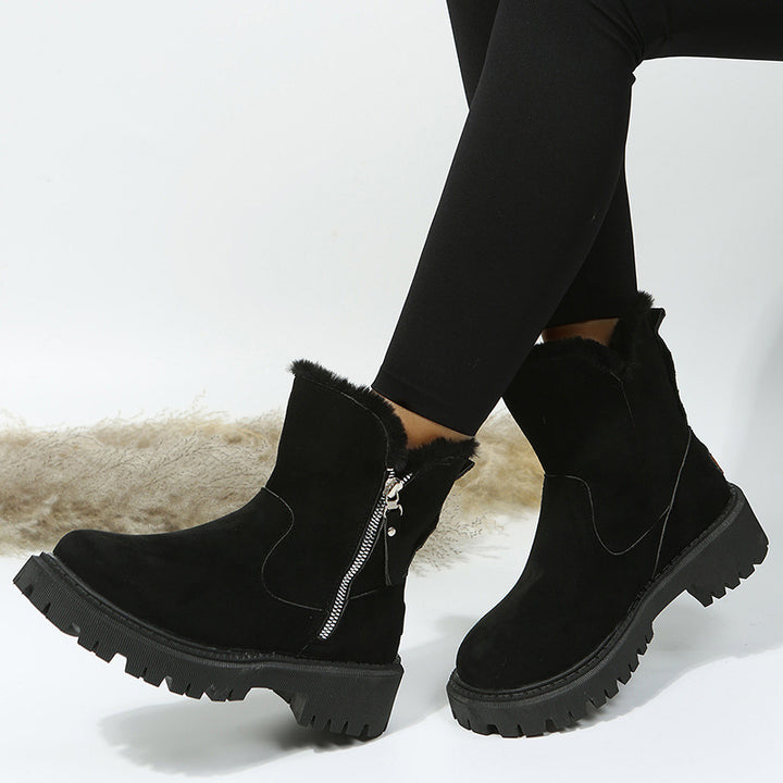 Damen Kurzschaft-Stiefelette mit Teddy‑Umschlag, Veloursoptik und Chunky‑Lug‑Sohle Echoarchiv