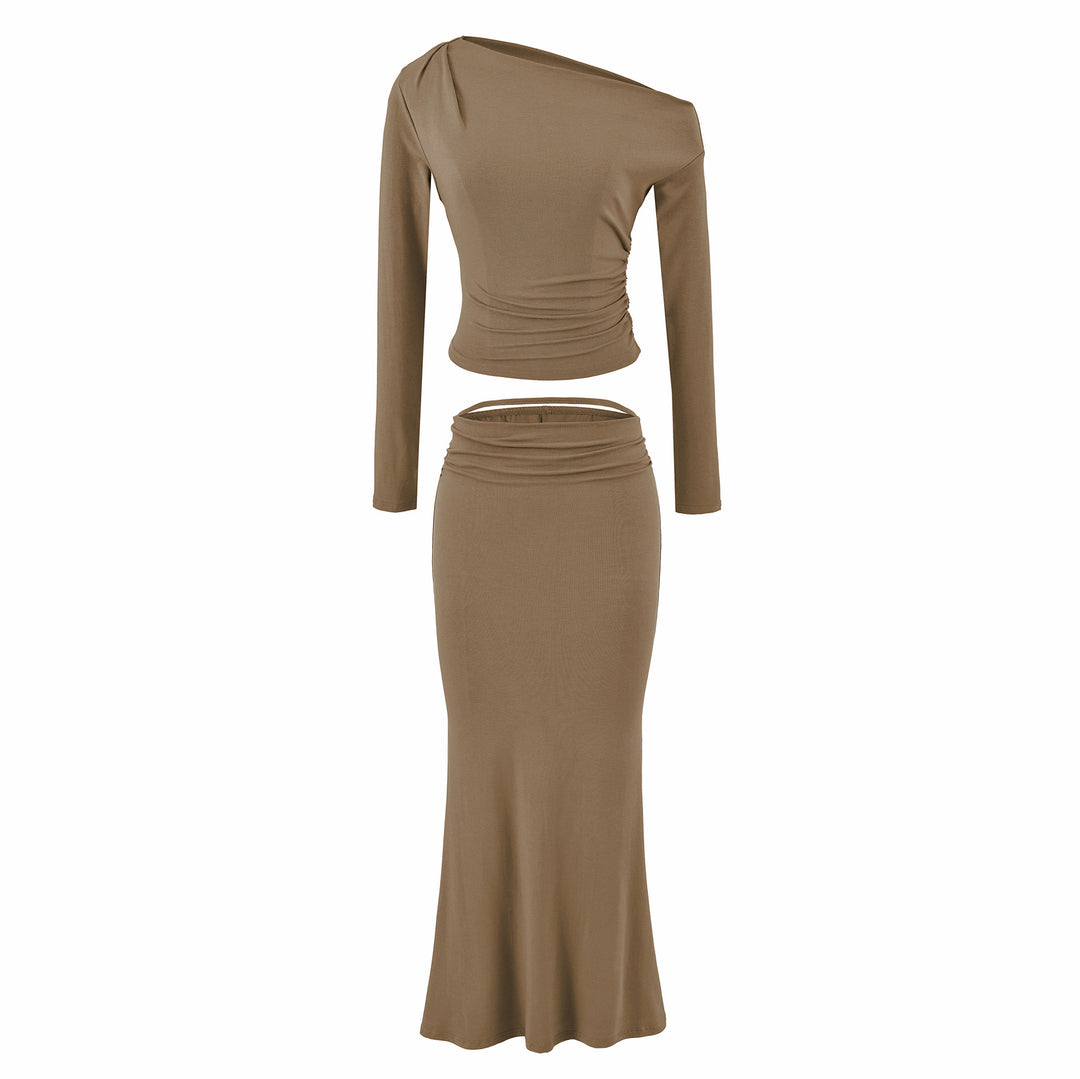 Damen Einschultriges zweiteiliges Set mit gerafftem Crop-Top und tailliertem Maxirock Echoarchiv