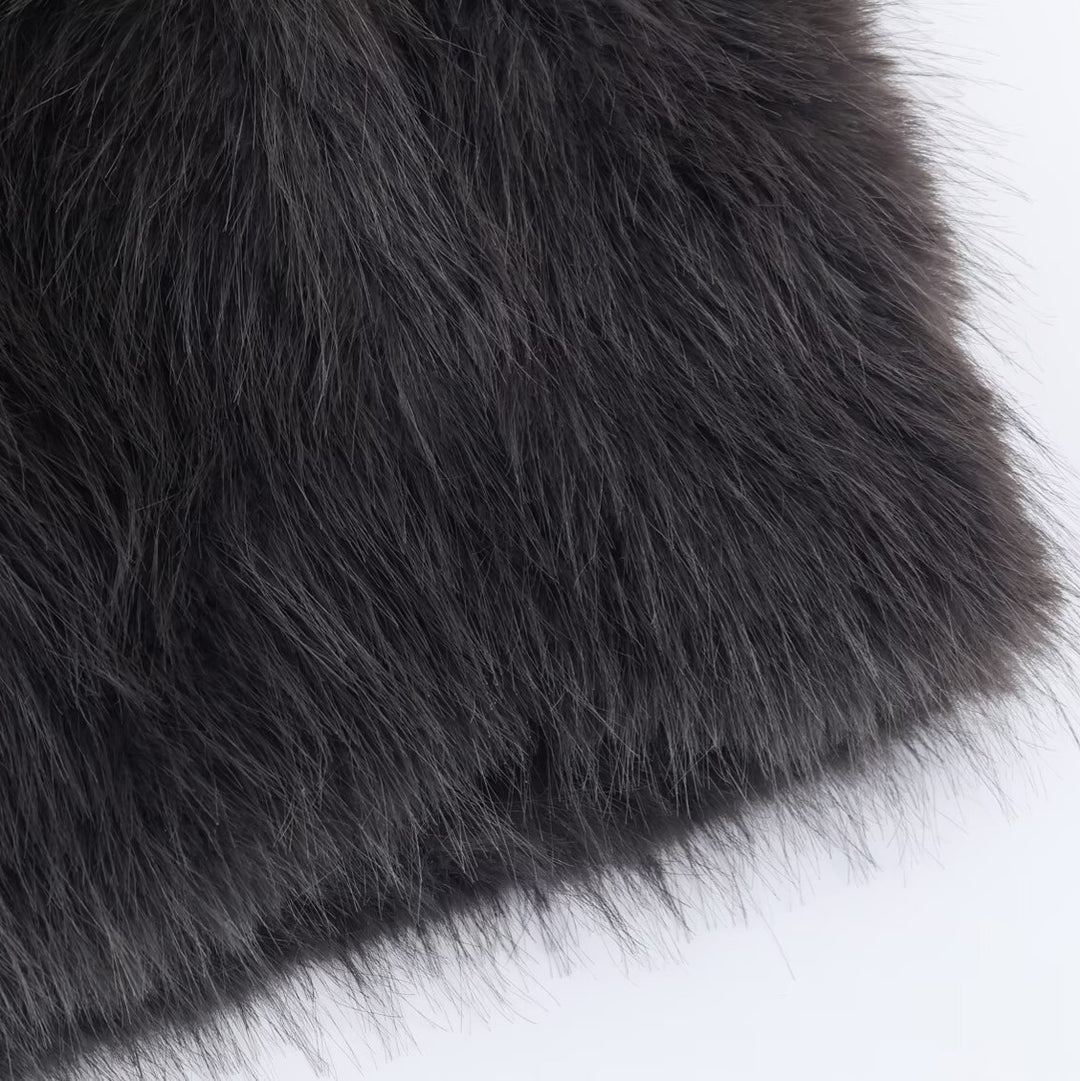 Damen Kurze Faux‑Fur‑Jacke mit Stehkragen und Boxy‑Schnitt Echo Archiv