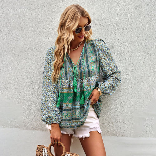 Damen lockere Boho-Tunika-Bluse mit V-Ausschnitt, Quasten-Tie und gerafften Ballonärmeln – Élovi