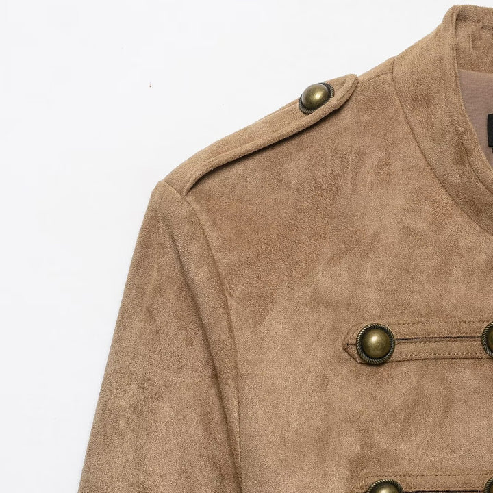 Damen Kurzjacke im Military‑Stil mit Stehkragen und Zierknopf‑Detail Echo Archiv