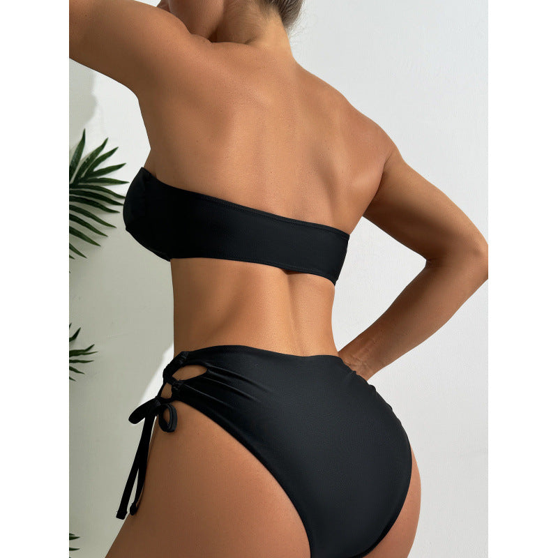 Damen Bandeau-Bikini mit raffiniertem Knotendesign und hohem Beinausschnitt Echo Archiv