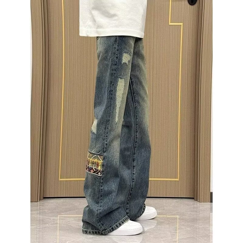 Herren trendige Jeans im lässigen Bootcut-Stil mit einzigartigen Applikationen Echoarchiv