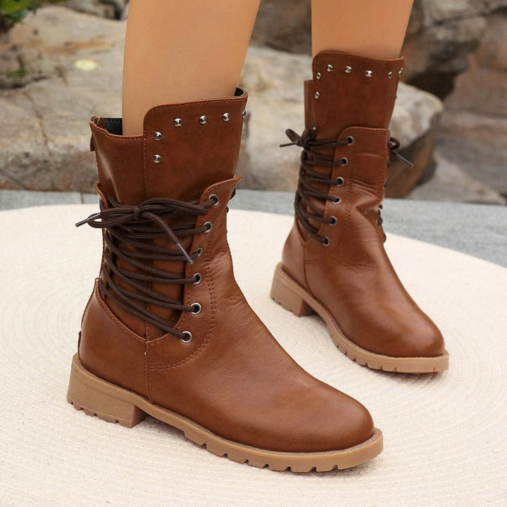 Damen Schnürstiefel im Combat-Stil mit Nietenbesatz und griffiger Profilsohle Echo Archiv