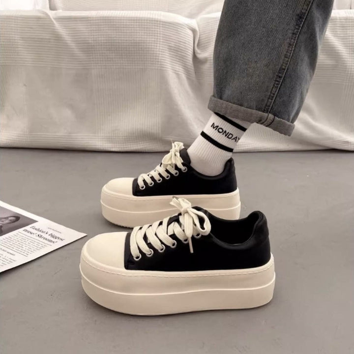 Damen Sneaker mit modischer Plateau-Sohle Echo Archiv