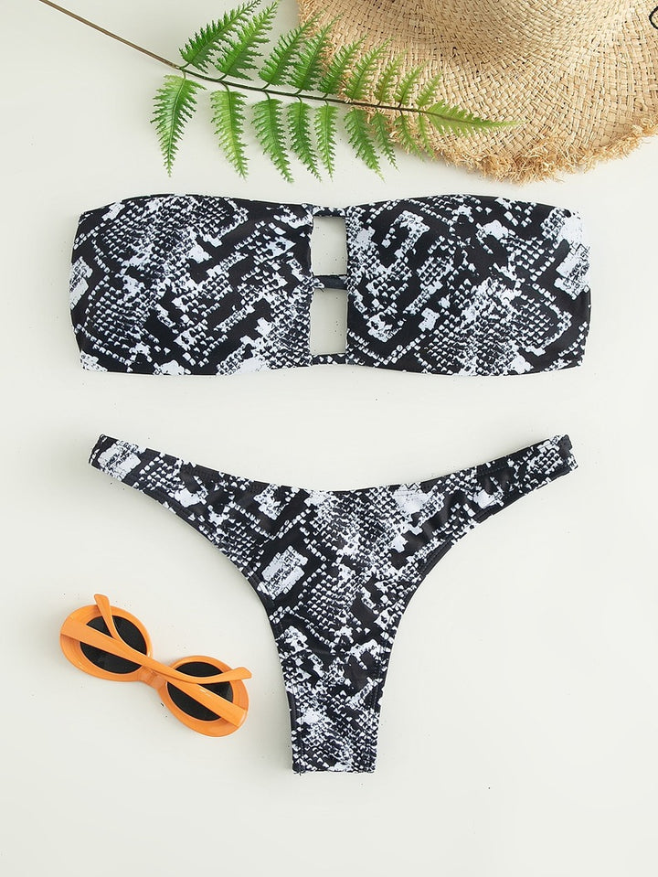 Damen Bandeau-Bikini-Set mit modischem Cut-Out Echo Archiv