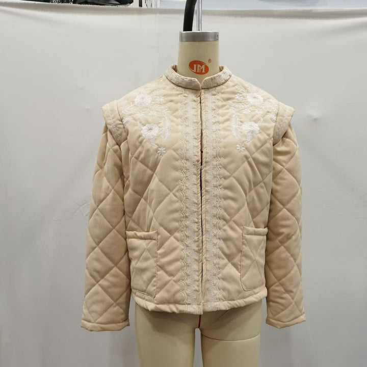 Damen nan gesteppte Jacke mit floraler Stickbordüre, geradem Schnitt und Rundhals Echo Archiv