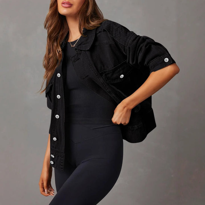 Damen nan kurze oversized Jeansjacke mit aufgesetzten Brusttaschen und krempelbaren Ärmeln Echo Archiv