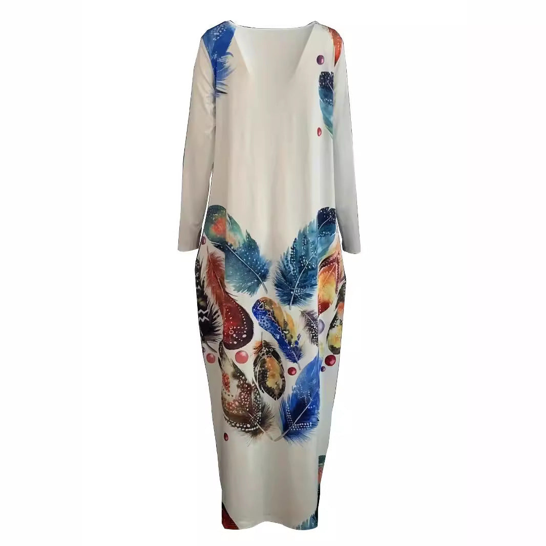 Damen Fließendes Maxikleid mit auffälligem Federmotiv, tiefem Rundhalsausschnitt und Seitentaschen – Valéora