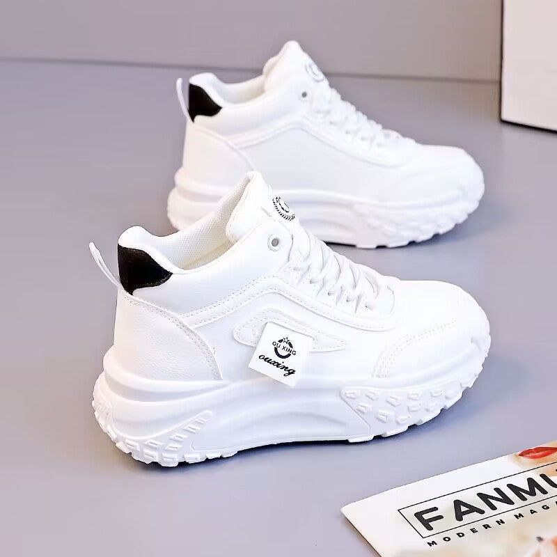 Damen Sportliche High-Top Sneakers mit dämpfender Sohle und robuster Profilierung Echo Archiv