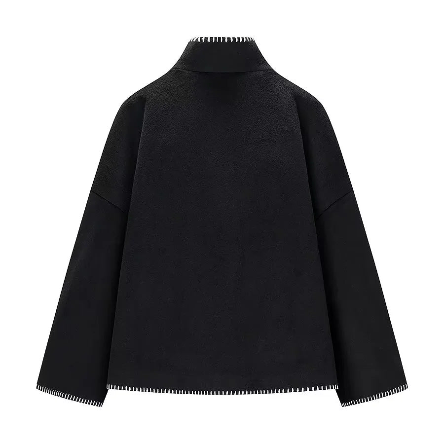 Damen kastiger Kurzmantel mit Stehkragen kontrastierender Ziernaht und Eingrifftaschen – Célinea