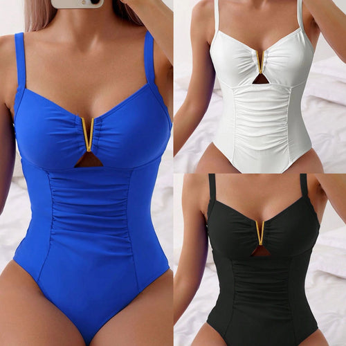 Damen Einteiler Badeanzug mit elegantem V-Ausschnitt und modischem Schmuckdetail Echo Archiv