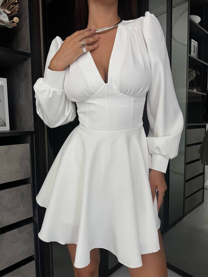 Damen Korsett-Detail Mini-Kleid mit Puffärmeln und ausgestelltem Rock Echoarchiv