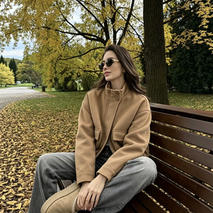 Damen Wollmix-Blousonjacke mit Stehkragen, großen Klappentaschen und elastischem Saum Echo Archiv
