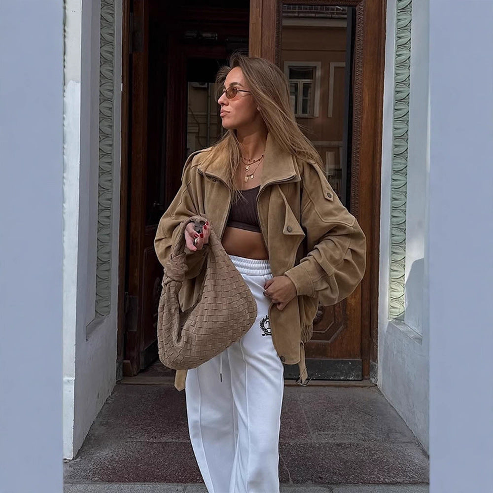 Damen Oversize Veloursleder-Jacke im Bomberstil mit Schulterklappen und taillierbarem Bund Echoarchiv