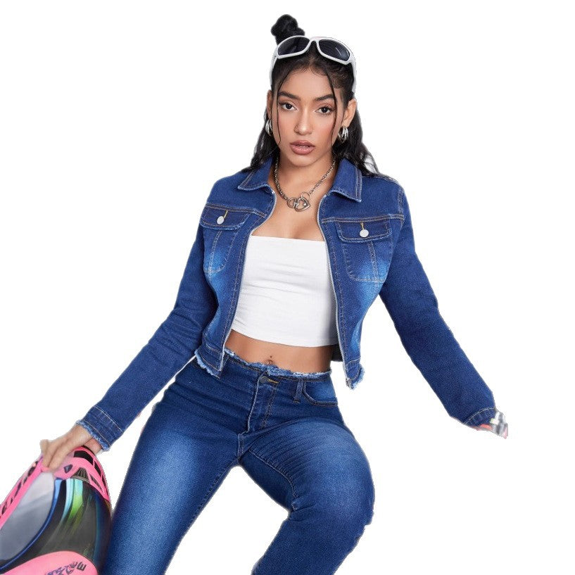 Damen Kurze taillenlange Jeansjacke mit Reißverschluss und ausgefranstem Bund Echo Archiv