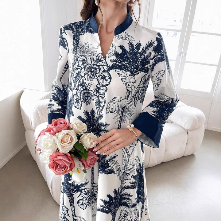 Damen Maxikleid in Satinoptik mit Palmenprint, Stehkragen und weitem 3/4-Ärmel – Valéora