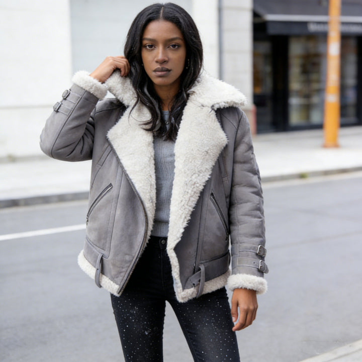 Damen nan flauschige Bikerjacke mit Teddyfutter und Schnallenbesatz Echo Archiv