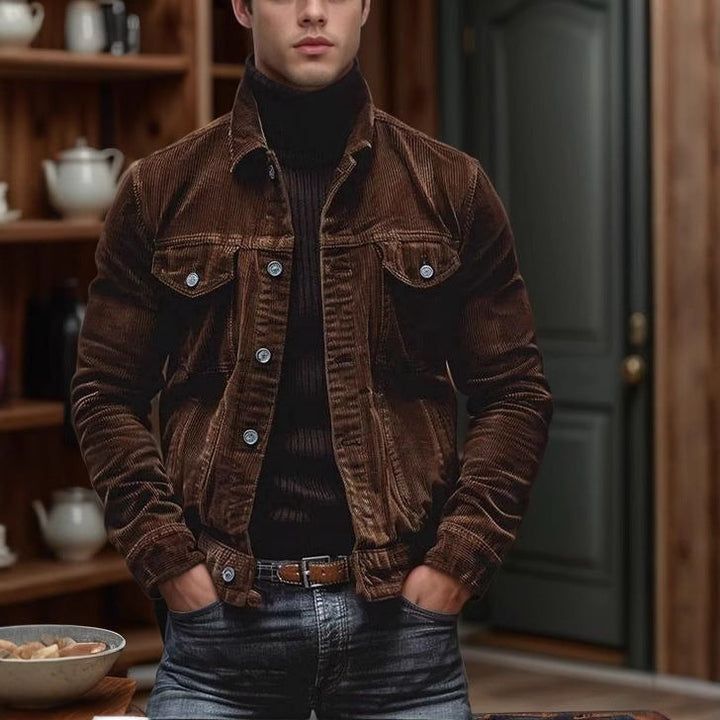 Herren Cordjacke im klassischen Design mit praktischen Brusttaschen und Knopfdetails Echoarchiv