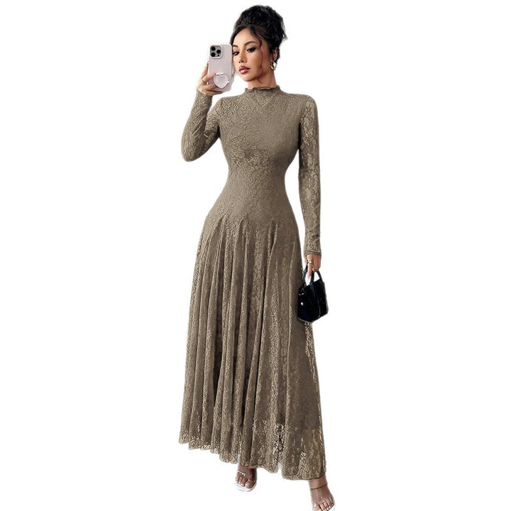 Damen Elegantes Hochzeitskleid mit Spitzenärmeln Echo Archiv