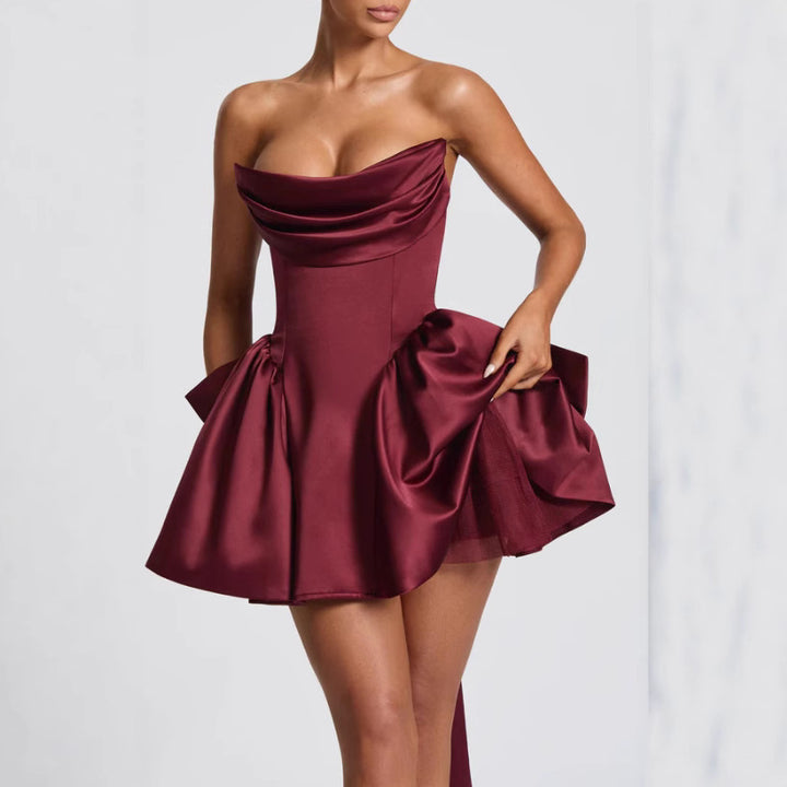 Damen Bandeau Cocktailkleid mit fließendem Rock und schwingendem Saum Echo Archiv