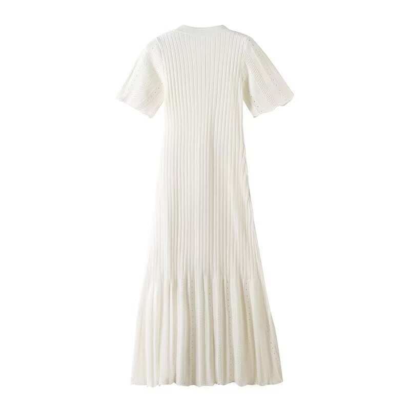 Damen knielanges Strickkleid mit eingeprägtem Muster und Knopfleiste Echo Archiv