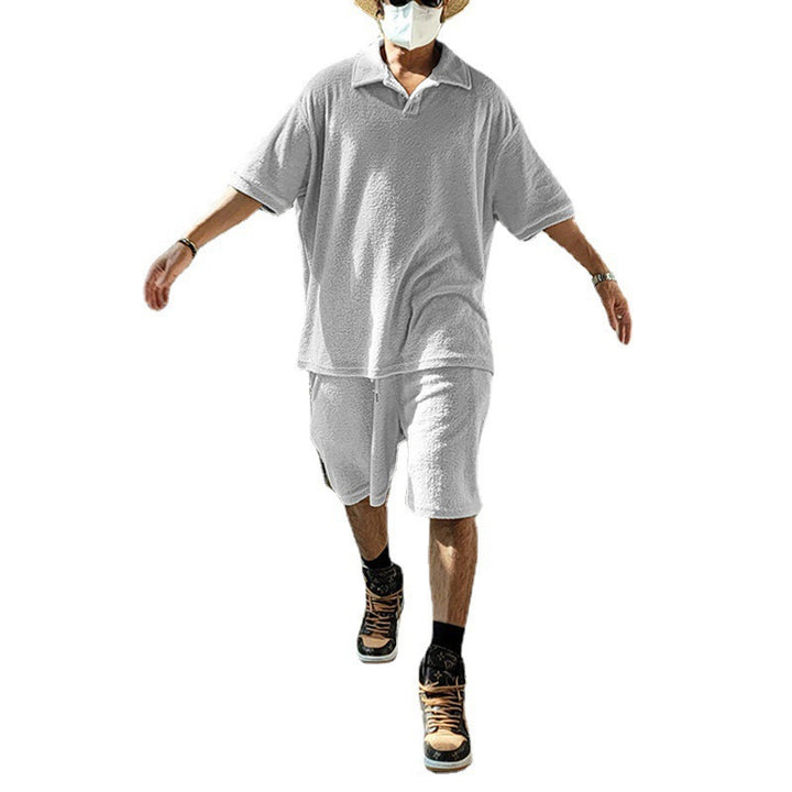 Herren lässige Oversized-T-Shirt und Shorts-Kombination mit Knopfleiste und praktischen Taschen Echoarchiv
