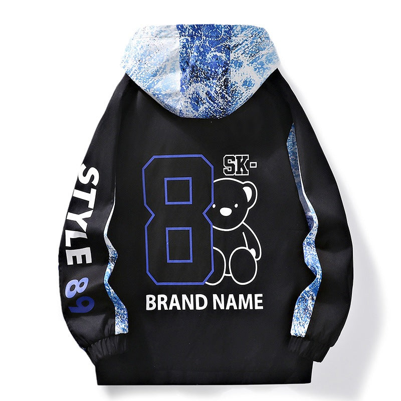 Herren Leichter Kapuzen-Windbreaker mit Camouflage-Akzenten & Grafikprint Echoarchiv