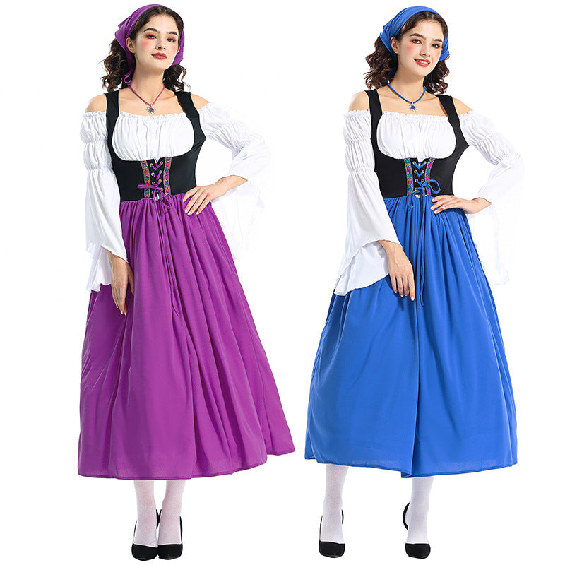 Damen nan Renaissance-Bauernkleid mit geschnürtem Mieder, schulterfreiem Carmen-Oberteil und weitem Rock Echo Archiv