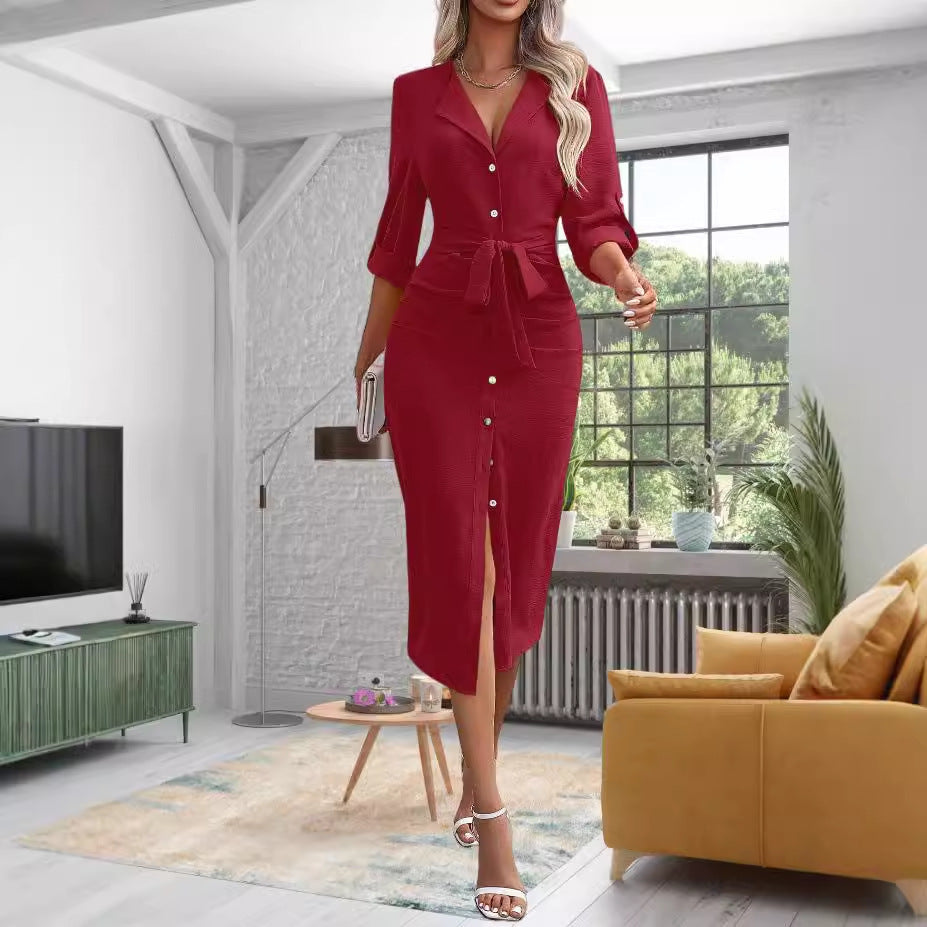 Damen Tailliertes Hemdblusen-Midikleid mit Bindegürtel, durchgehender Knopfleiste und Dreiviertelärmeln Echoarchiv