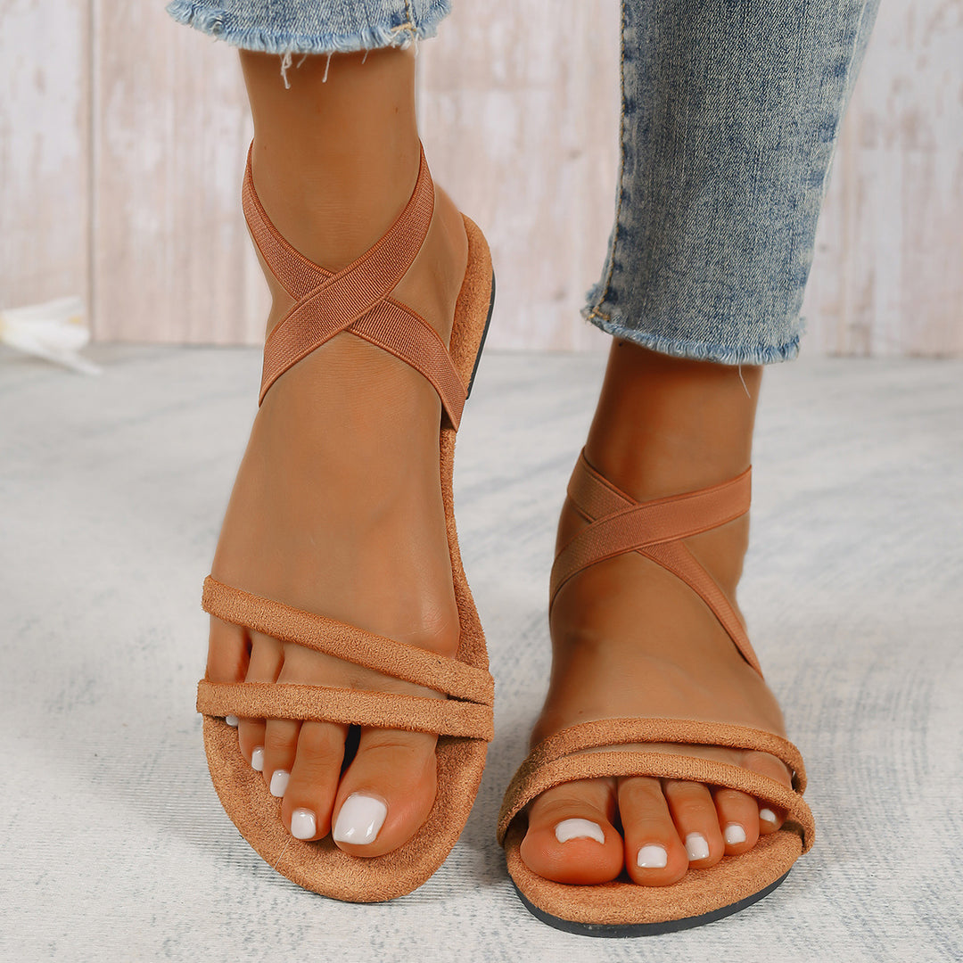 Damen Flache Sandalen mit gekreuzten Elastikriemen und weichem Mikrofaser-Fußbett – Sorelia