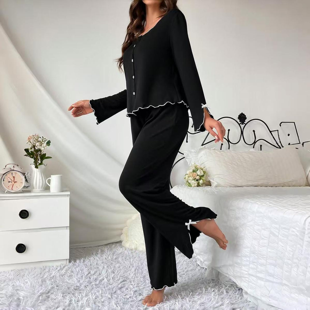 Damen Schlafanzug-Set mit eleganten Spitzenverzierungen Echoarchiv
