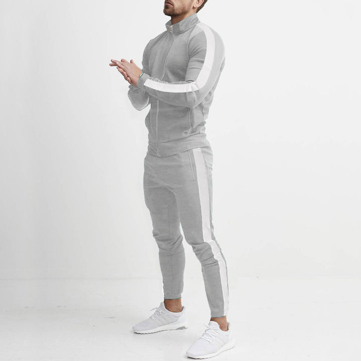 Herren Sportlicher Tapered-Trainingsanzug im Retro-Streifen-Look mit Stehkragen Echoarchiv