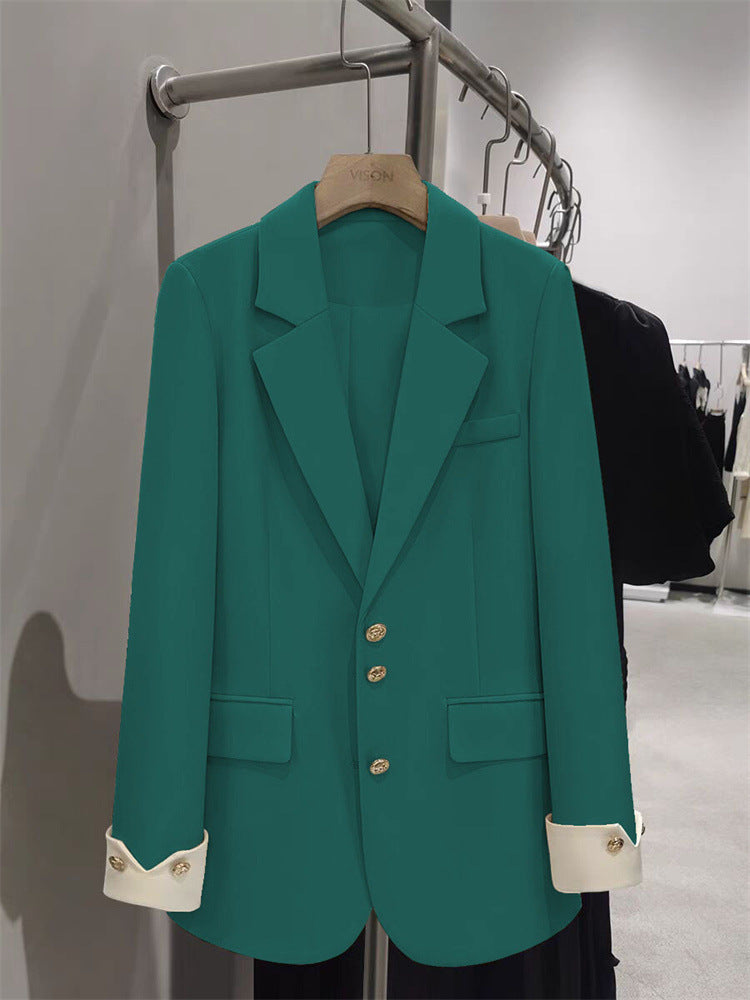 Damen Eleganter Blazer mit goldenen Knopfdetails Echo Archiv