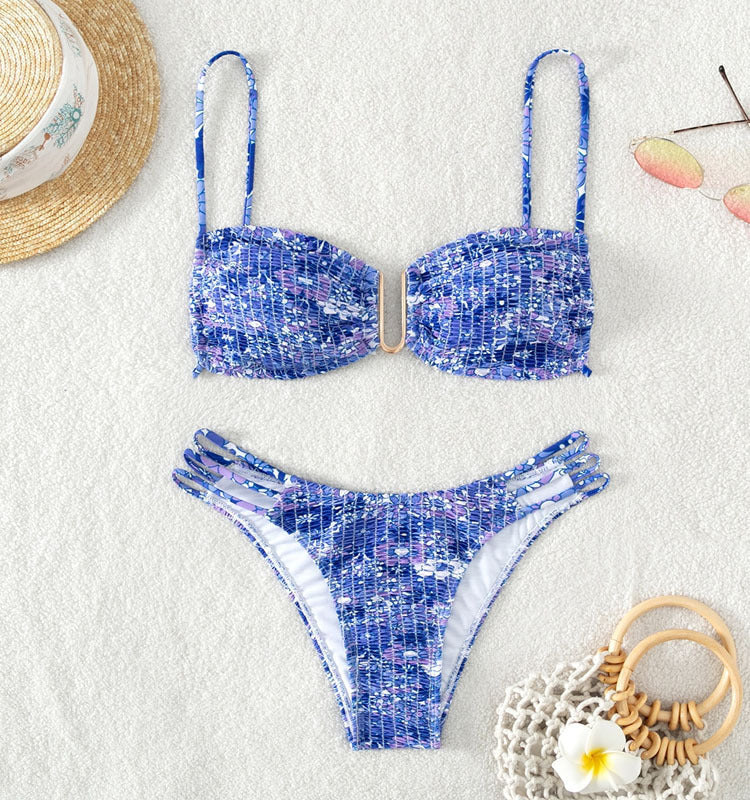 Damen Bikini-Set mit verspieltem Mustermix und modernen Schnürdetails Echo Archiv