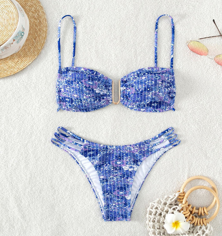 Damen Bikini-Set mit verspieltem Mustermix und modernen Schnürdetails Echo Archiv